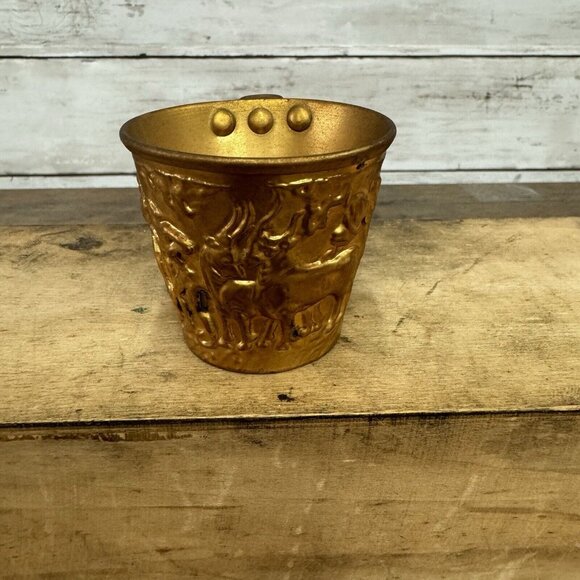 Antique Embossed Greece Margo Cup Mug - Picture 2 of 8